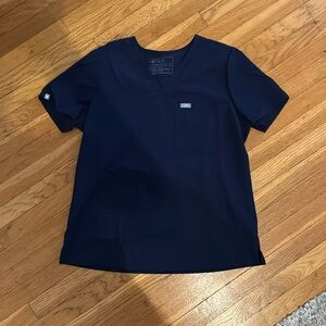 figs Catarina One-Pocket Scrub Top in navy